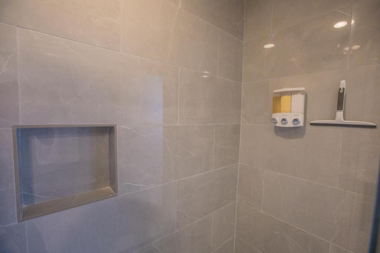 Designer Downtown Condo Suite - Splendid View Des Moines Exterior photo