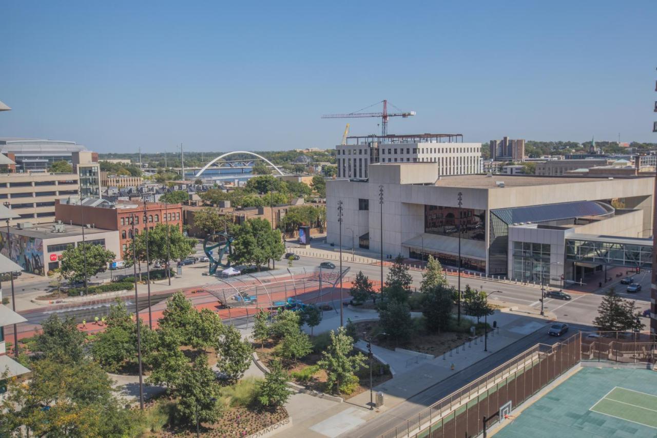 Designer Downtown Condo Suite - Splendid View Des Moines Exterior photo